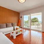 Andrea Apartment *
