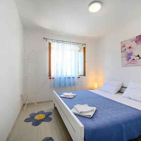 Andrea Apartment