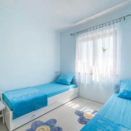 Andrea Apartment